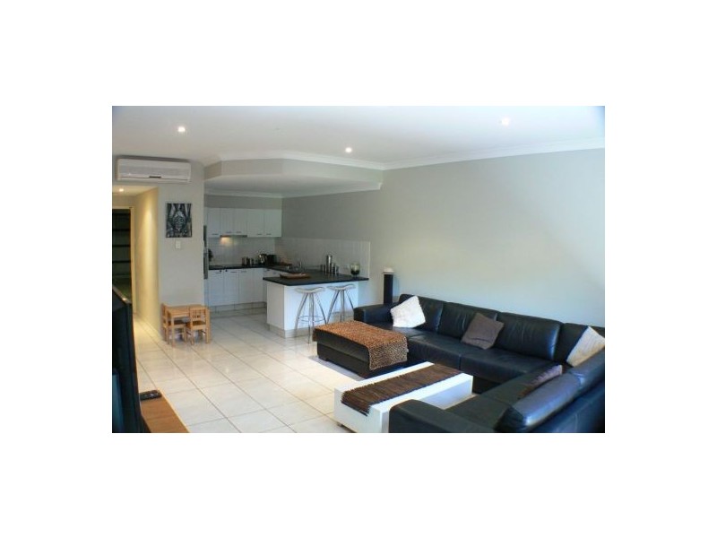 40 Karome Street, Pacific Paradise QLD 4564