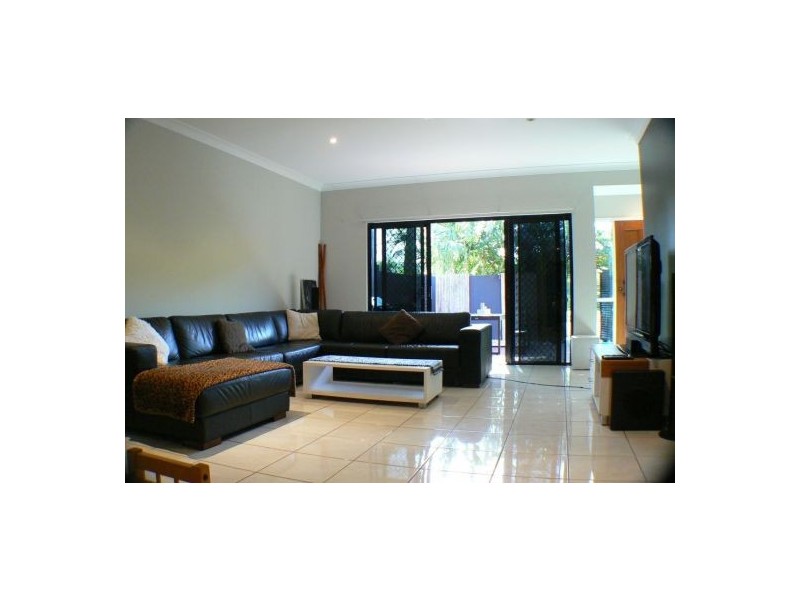 40 Karome Street, Pacific Paradise QLD 4564