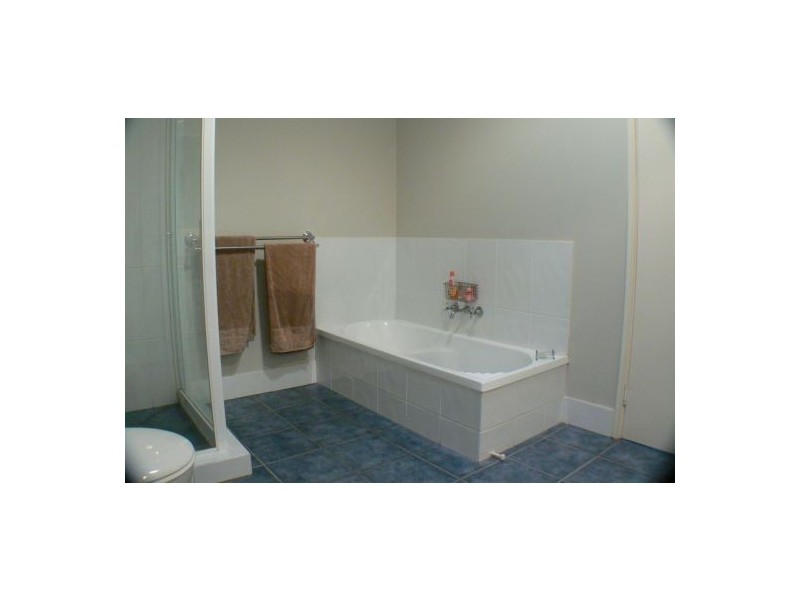 40 Karome Street, Pacific Paradise QLD 4564