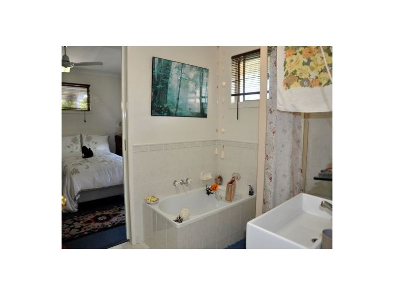 2/41 Karome Street, Pacific Paradise QLD 4564