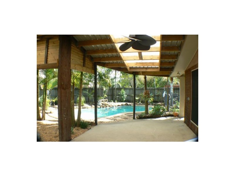 6 Fifth Ave, Marcoola QLD 4564