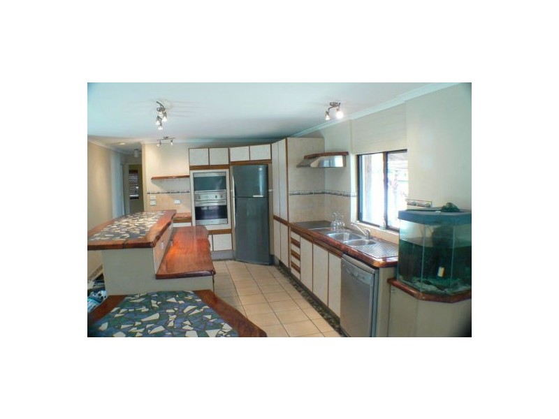 6 Fifth Ave, Marcoola QLD 4564