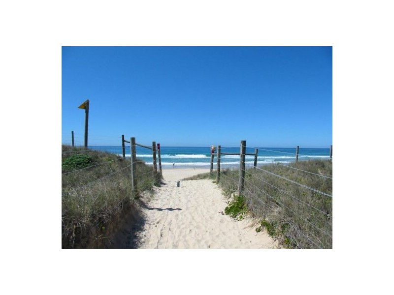 6 Fifth Ave, Marcoola QLD 4564