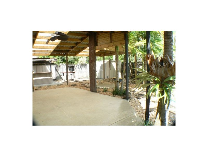 6 Fifth Ave, Marcoola QLD 4564
