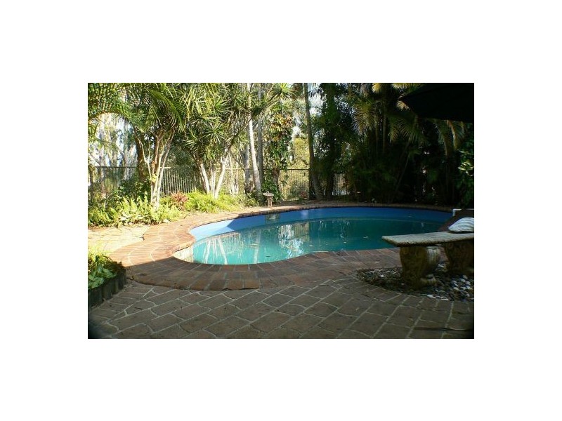 9 Moomba Street, Pacific Paradise QLD 4564