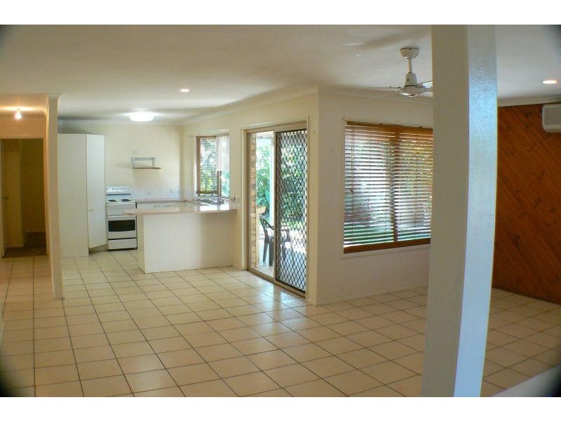 618 David Low Way, Pacific Paradise QLD 4564