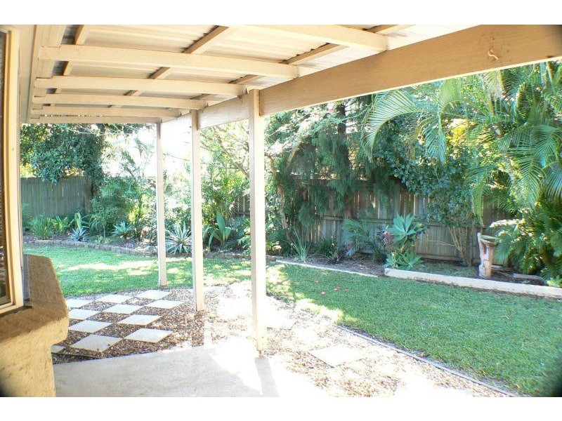 618 David Low Way, Pacific Paradise QLD 4564