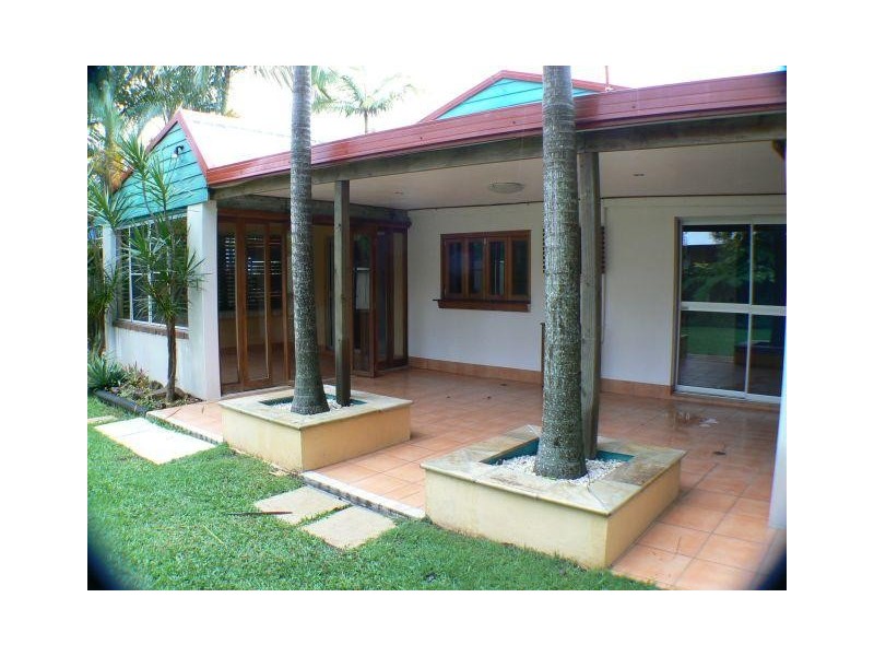 52 Mudjimba Beach Road, Mudjimba QLD 4564