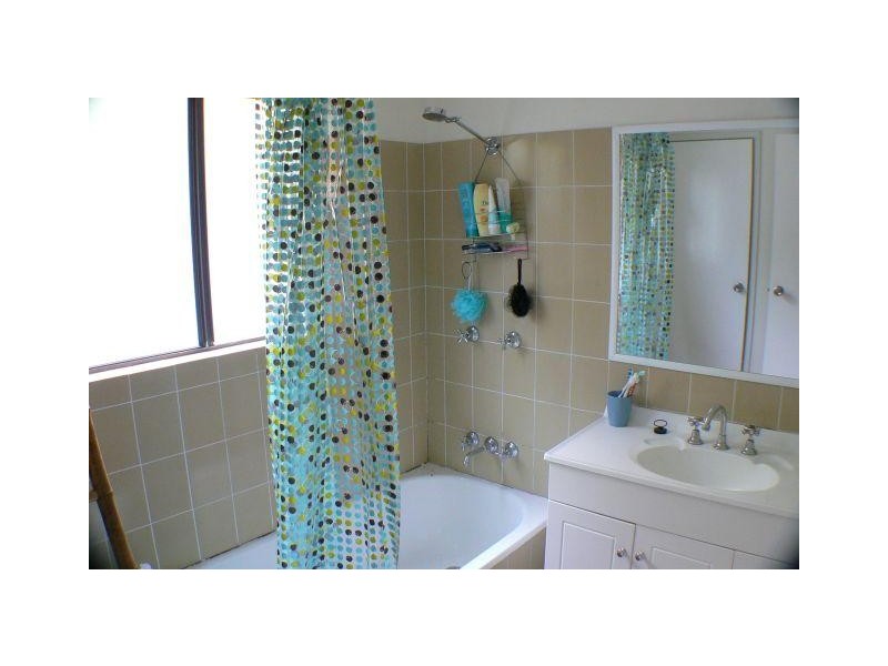 21 Kumbar Street, Pacific Paradise QLD 4564