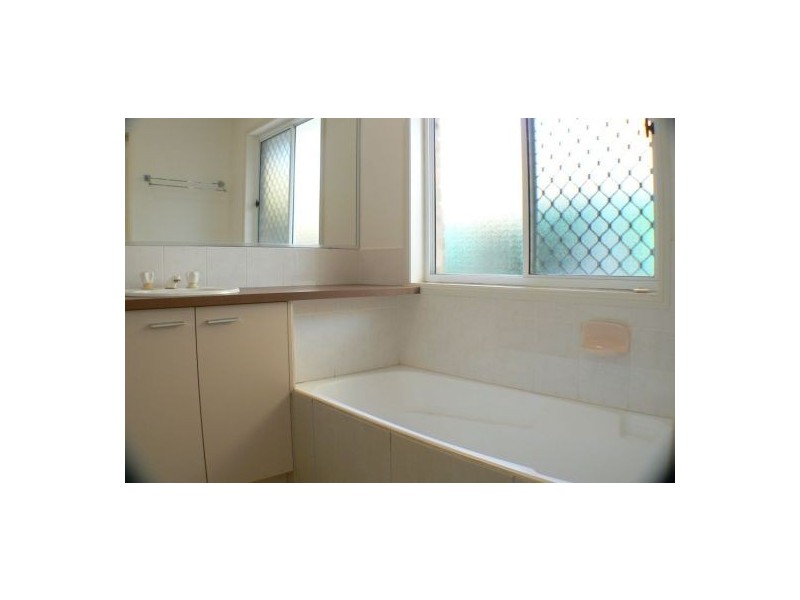 1/76 Karome Street, Pacific Paradise QLD 4564