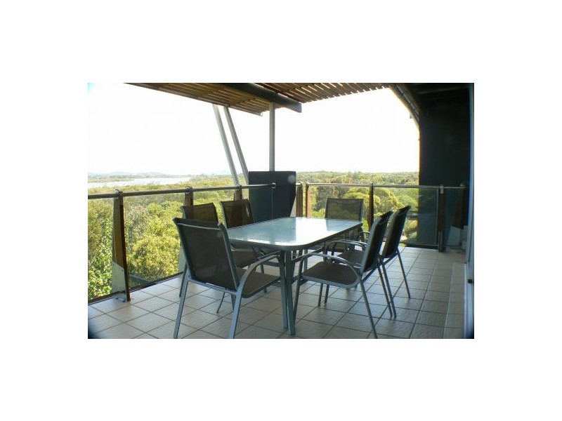 136/80 North Shore Road, Twin Waters QLD 4564