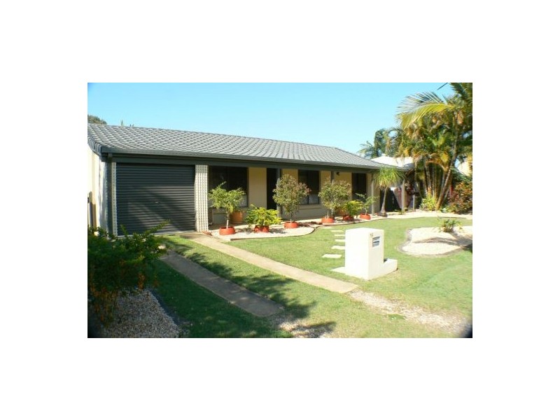 19 Lows Drive, Pacific Paradise QLD 4564