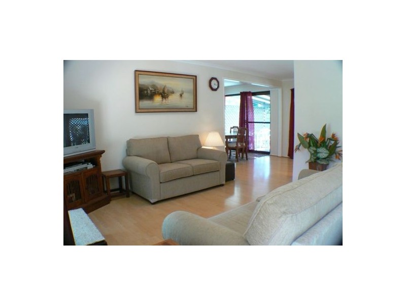 19 Lows Drive, Pacific Paradise QLD 4564