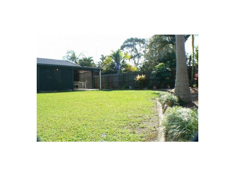 19 Lows Drive, Pacific Paradise QLD 4564