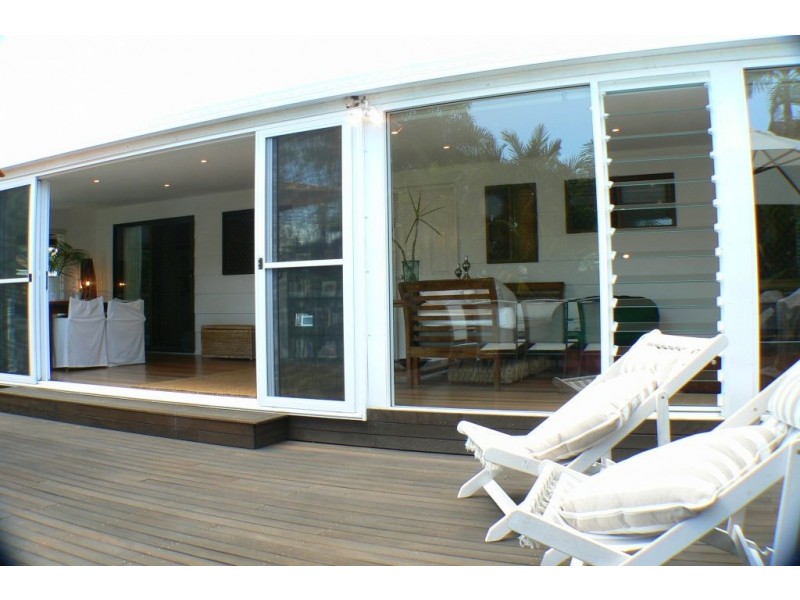 16 Kowonga Street, Pacific Paradise QLD 4564