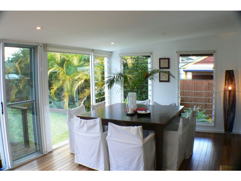 16 Kowonga Street, Pacific Paradise QLD 4564