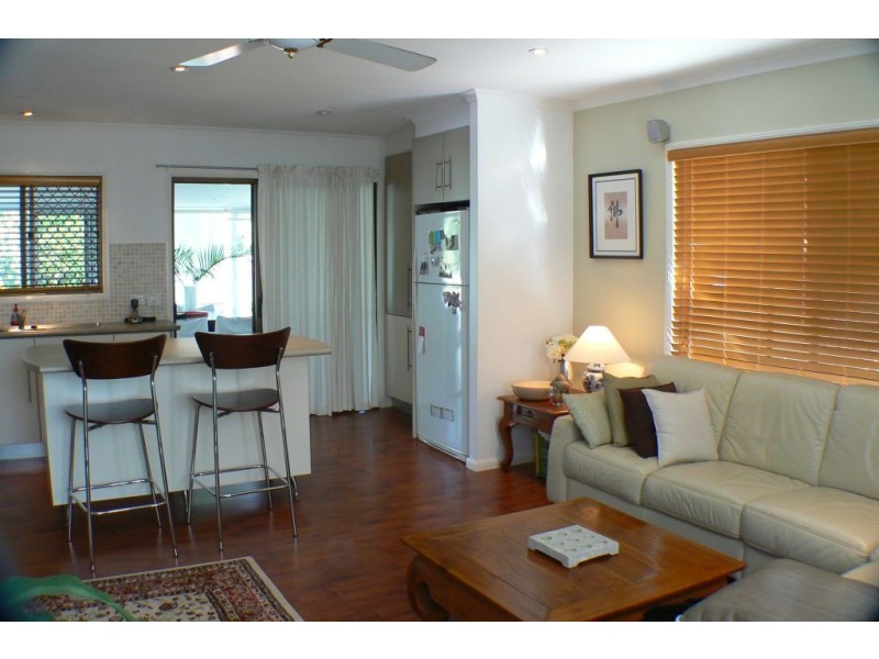 16 Kowonga Street, Pacific Paradise QLD 4564