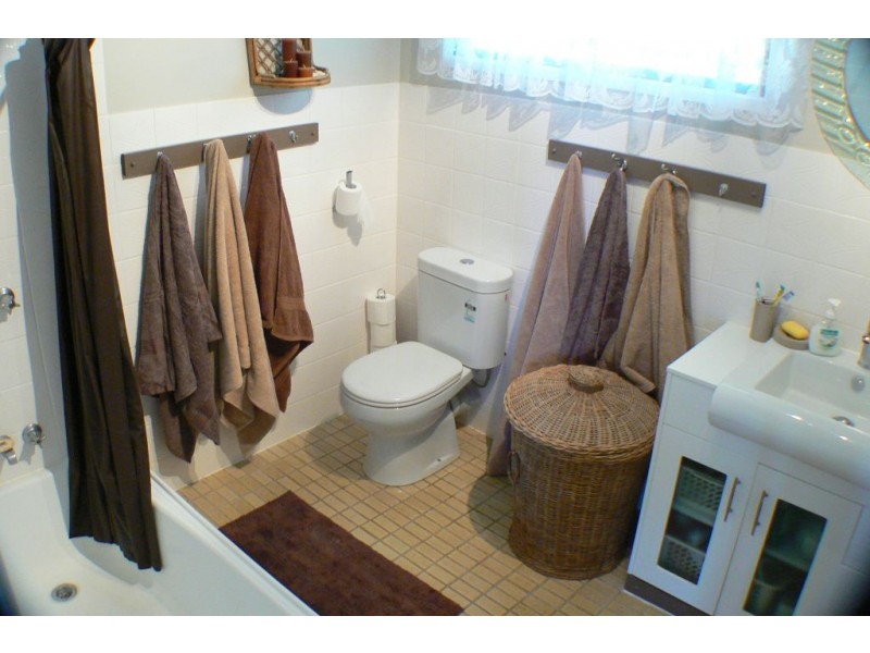 5 Hamia Court, Bli Bli QLD 4560