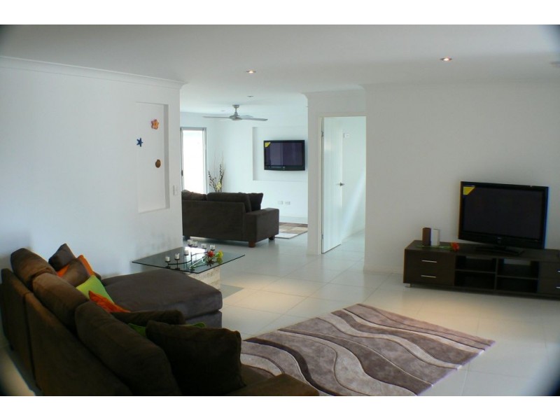 6 Sandy Court, Mount Coolum QLD 4573