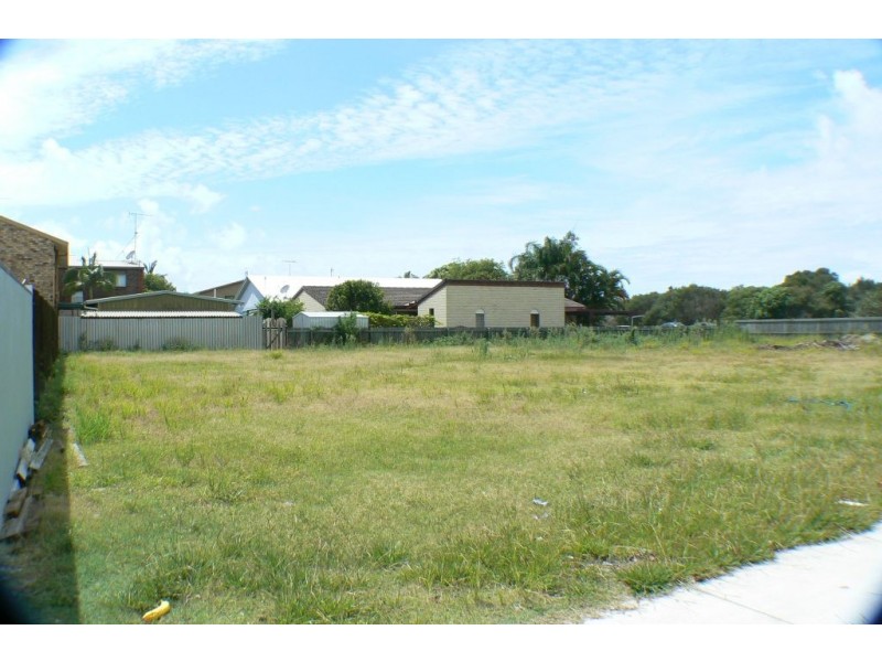 4 Petrie Ave, Marcoola QLD 4564