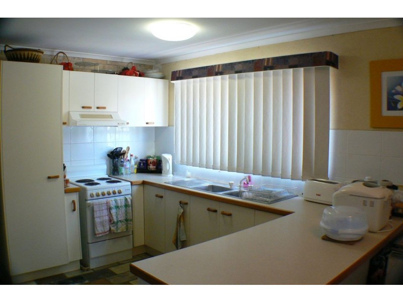 2/40 Nungo Street, Pacific Paradise QLD 4564