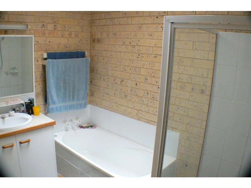2/40 Nungo Street, Pacific Paradise QLD 4564