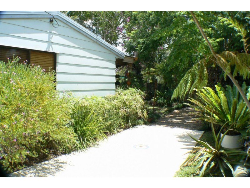 17 Kowonga Street, Pacific Paradise QLD 4564