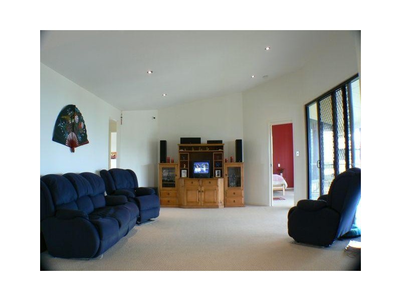 14 Amethyst Place, Yaroomba QLD 4573