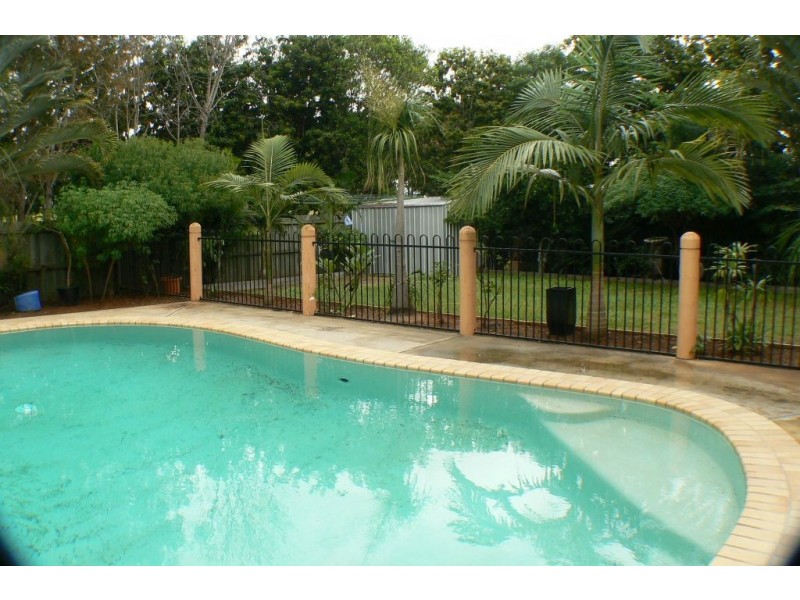 4 Yango Street, Pacific Paradise QLD 4564