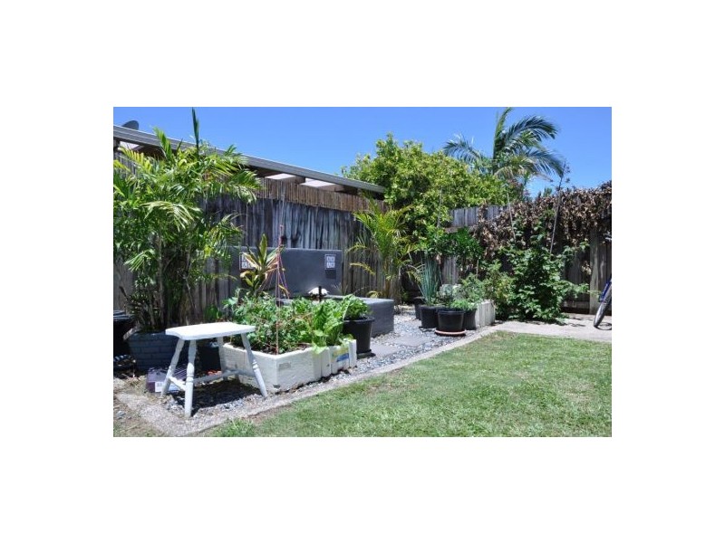 1/26 Kandoo Street, Pacific Paradise QLD 4564