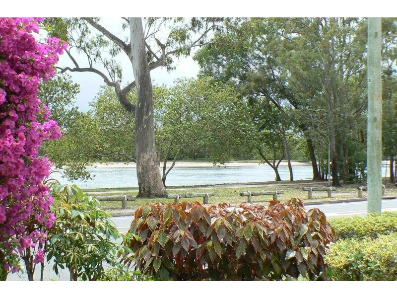 9/45  Bradman Ave, Maroochydore QLD 4558