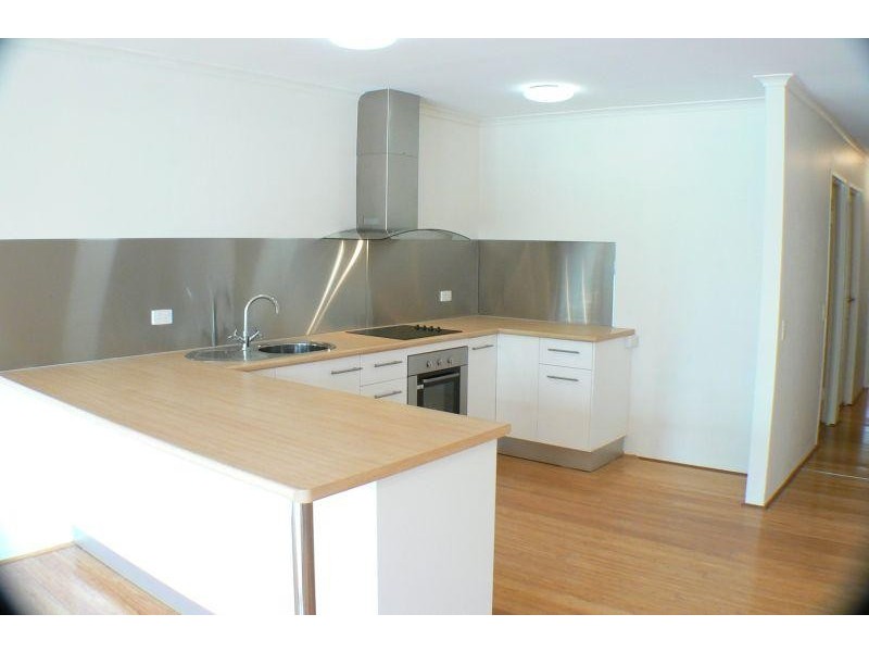 9/45  Bradman Ave, Maroochydore QLD 4558