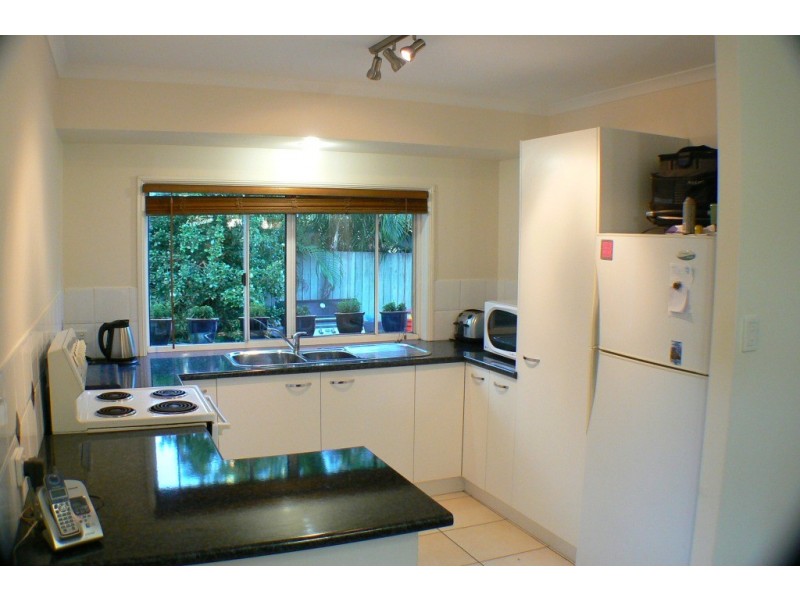 2/40 Bando Street, Pacific Paradise QLD 4564