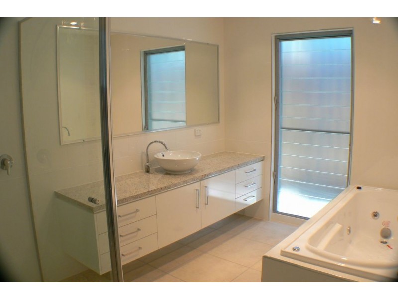 3 Sandy Court, Mount Coolum QLD 4573