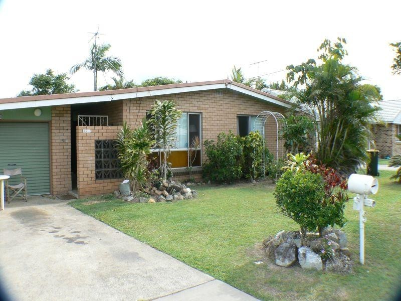 25 Lorraine Ave, Marcoola QLD 4564