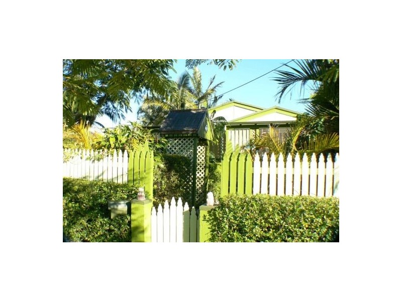 19 Richardson St, Pacific Paradise QLD 4564