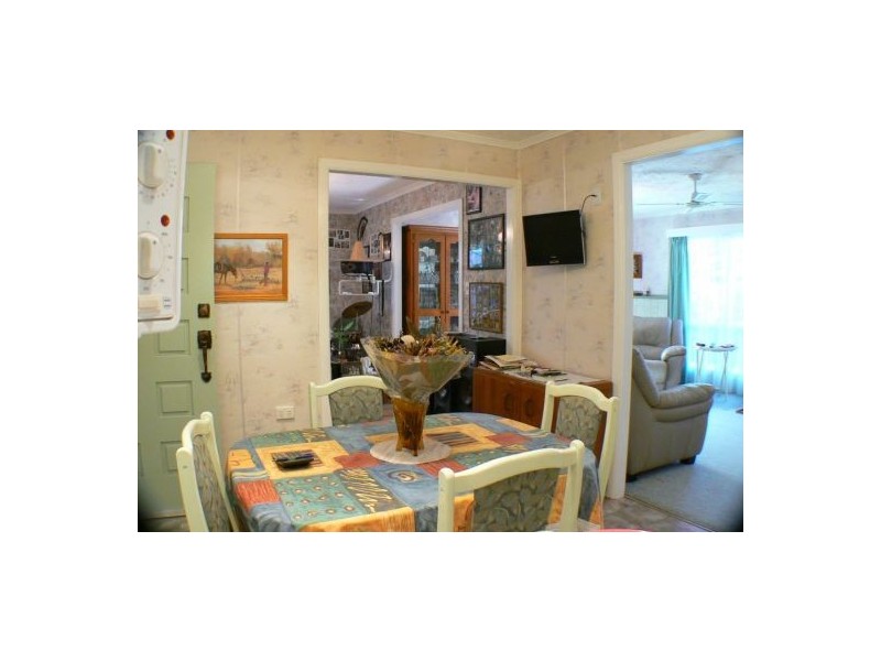 19 Richardson St, Pacific Paradise QLD 4564