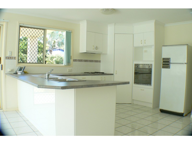 5 Waterlilly Place, Twin Waters QLD 4564