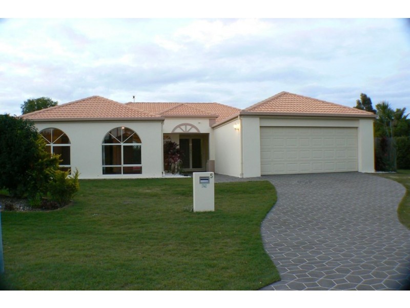 5 Waterlilly Place, Twin Waters QLD 4564