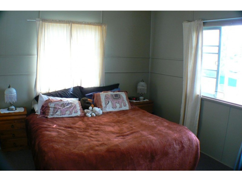 44 Lows Drive, Pacific Paradise QLD 4564