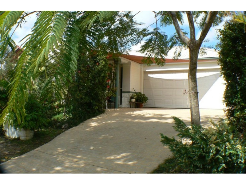 10 Cooloola Pl, Twin Waters QLD 4564