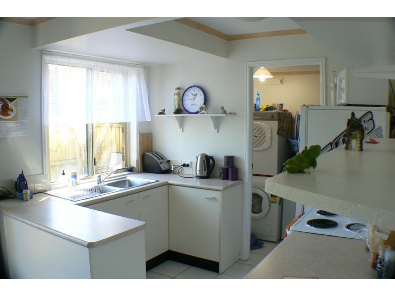 2/7 Namba Street, Pacific Paradise QLD 4564