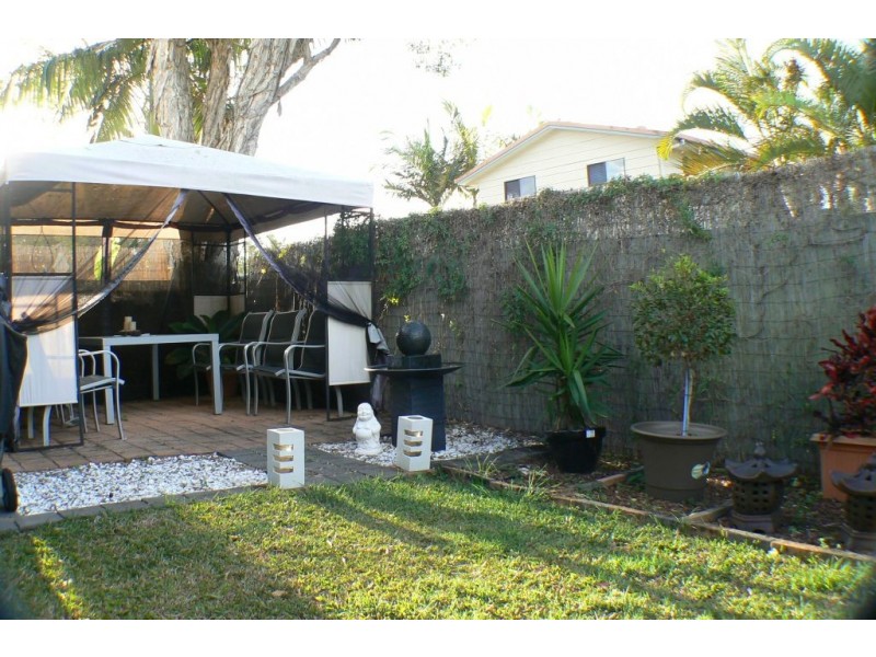 2/27 Yango Street, Pacific Paradise QLD 4564