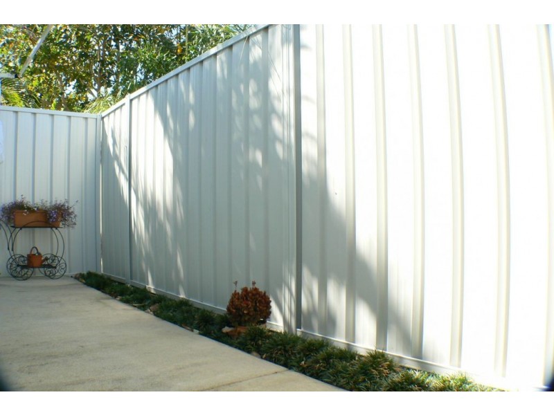 1/5  Karome Street, Pacific Paradise QLD 4564