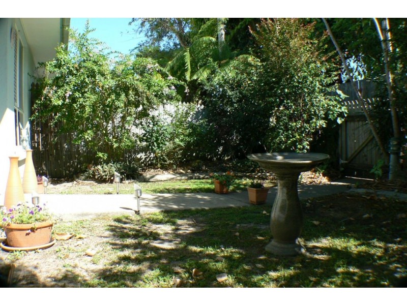 1/5  Karome Street, Pacific Paradise QLD 4564