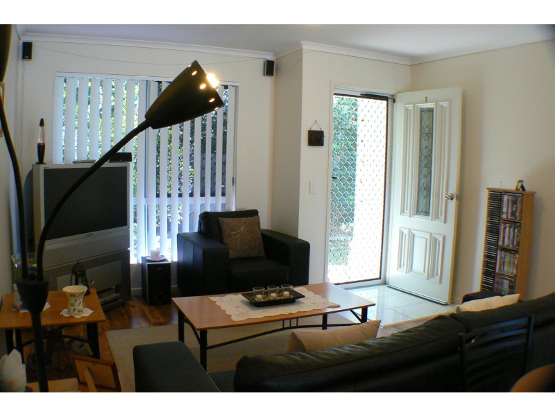 1/5  Karome Street, Pacific Paradise QLD 4564