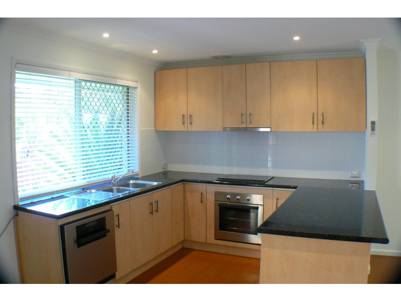 31 Richardson St, Pacific Paradise QLD 4564