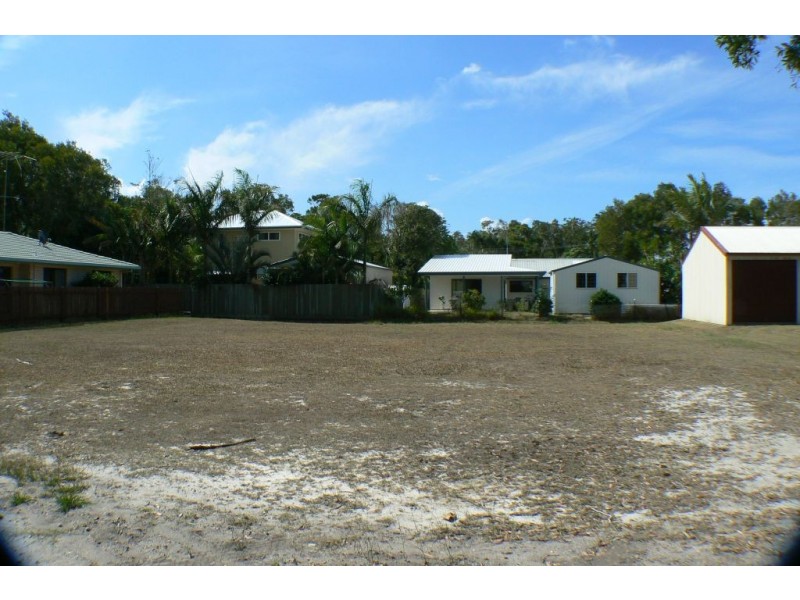 26 Sassifras Street, Mudjimba QLD 4564