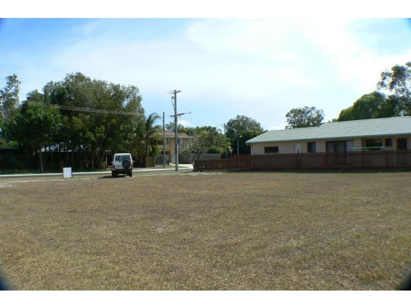 26 Sassifras Street, Mudjimba QLD 4564