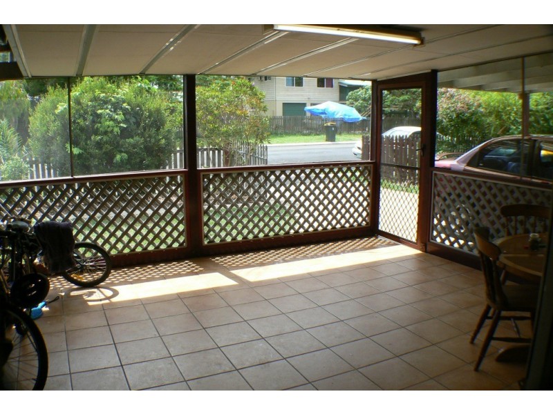1  Richardson St, Pacific Paradise QLD 4564